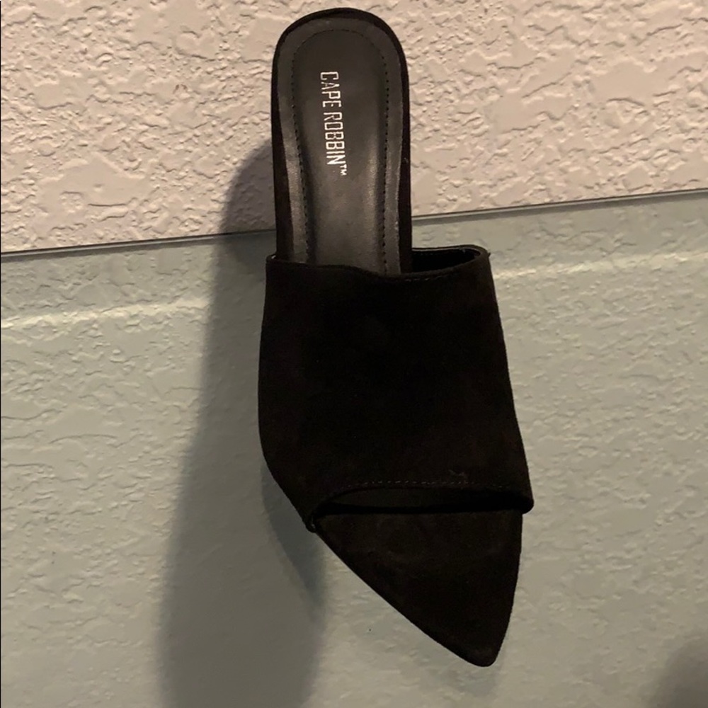 Sandals - Picture 2 of 2